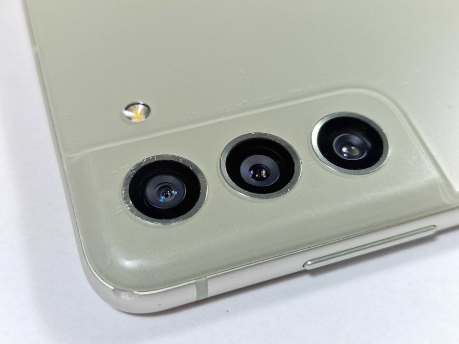 Samsung Galaxy S21 FE 5G/ 6GB/ 128GB/ Olive/ Grade B/ Gwarancja 6 msc