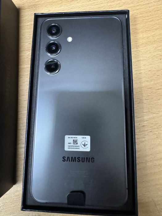 Samsung galaxy S24 8/128 як новий