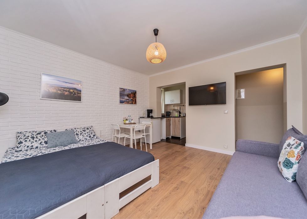 Lato  w górach, nad jeziorem . Apartamenty  z balkonami
