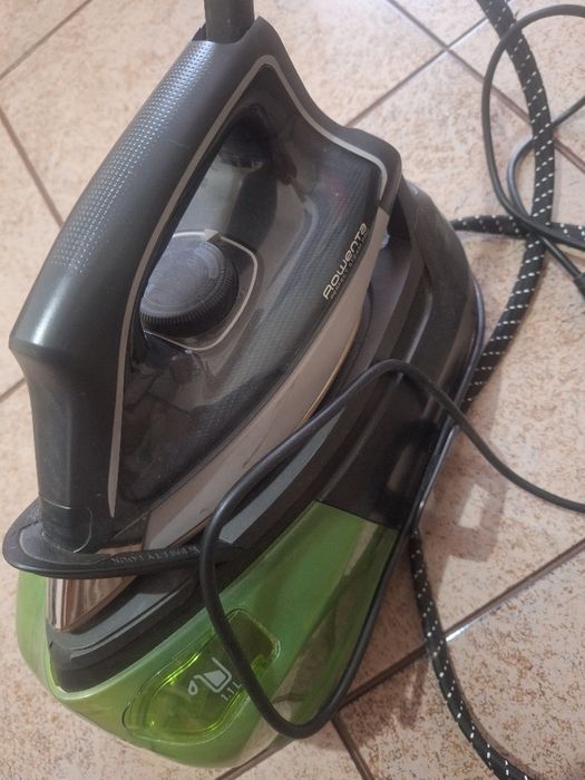 Ferro a vapor rowenta