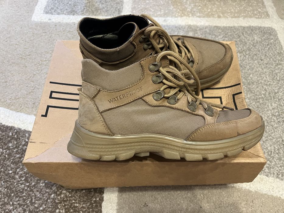 Кросівки, берци, Frontman, жіночі, вживані