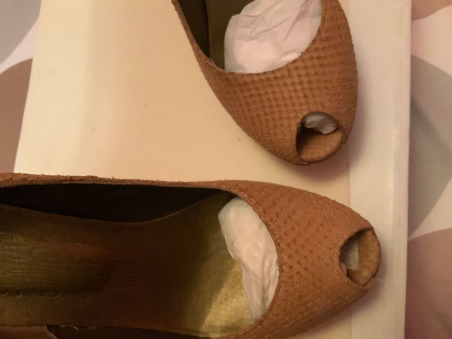 Sapatos salto alto 35