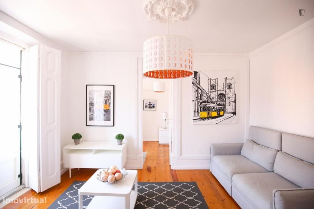 Quarto - localizado em Arroios Lisbon
