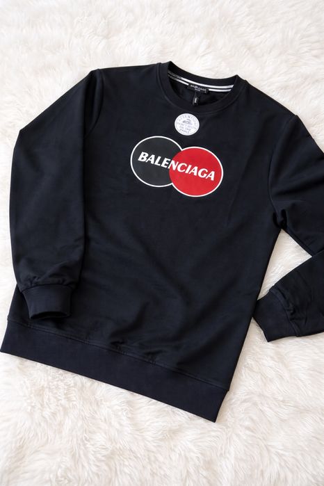 Кофта в стилі Balenciaga