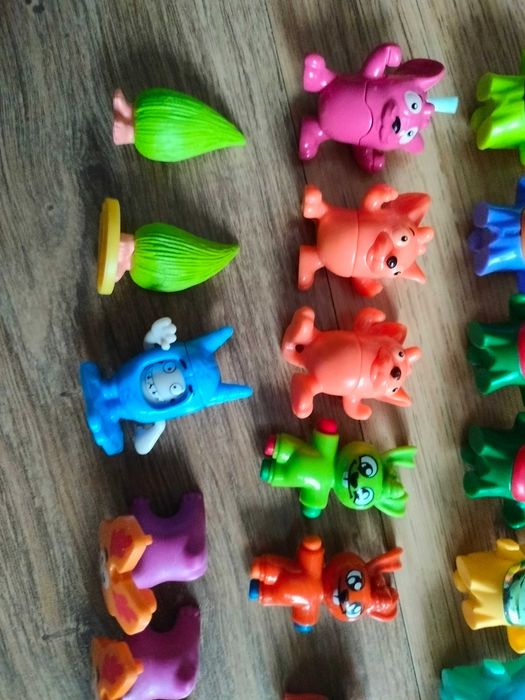 Figurki z jajek kinder