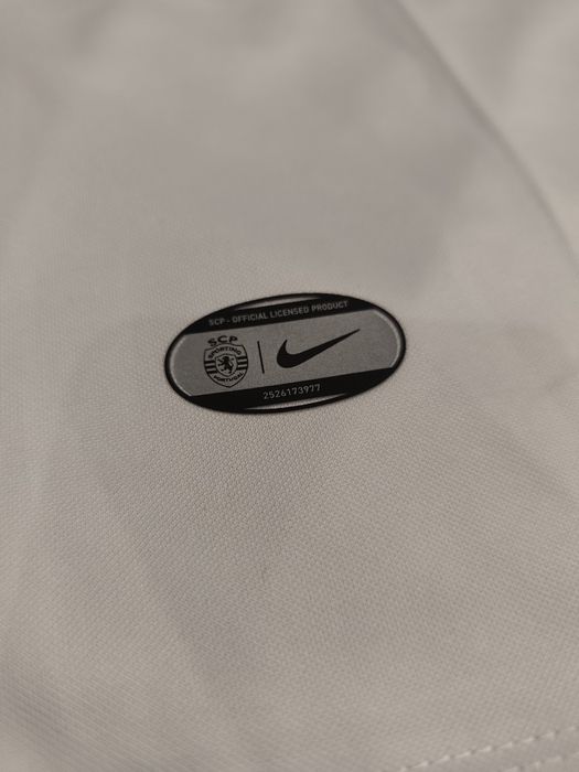 Camisola Stromp Sporting CP s/ publicidades - M