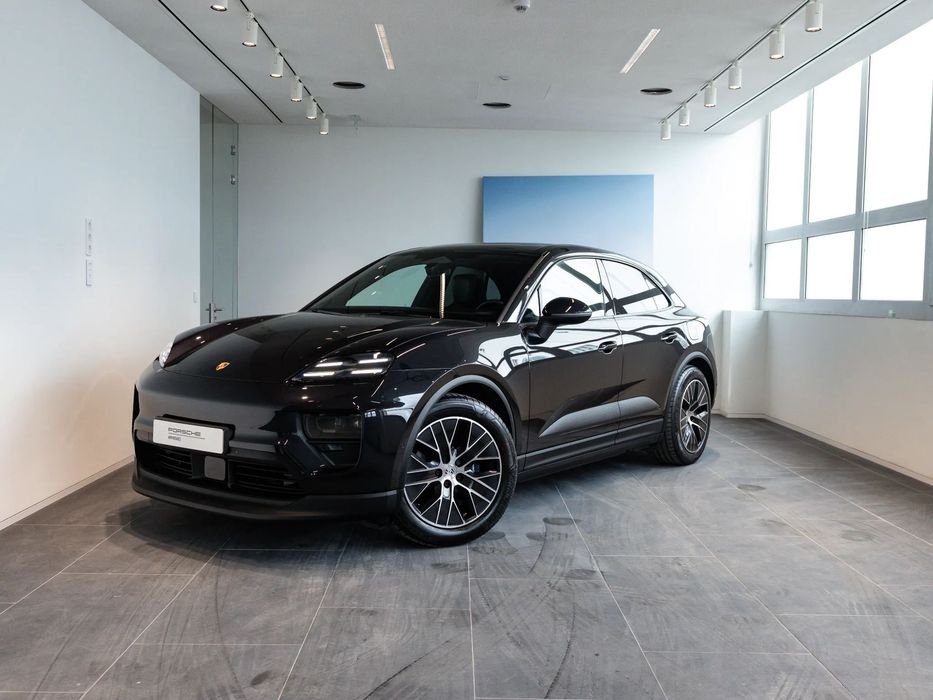 Porsche Macan Electric