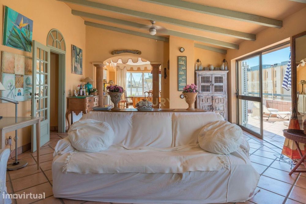 Apartamento T3 com Vista Mar em Portimão, Faro