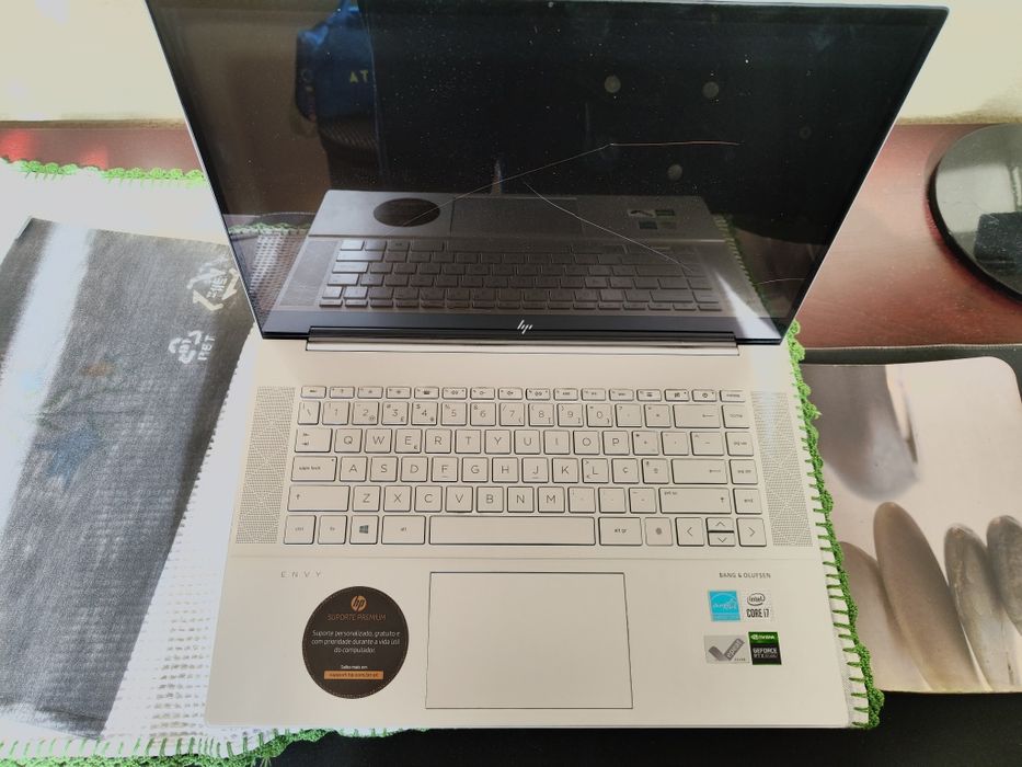HP Envy 15 OLED i7 16GB RTX 2060 – Para peças ou reparação