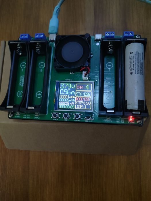 Зарядное,тестер литиевых аккумулятор