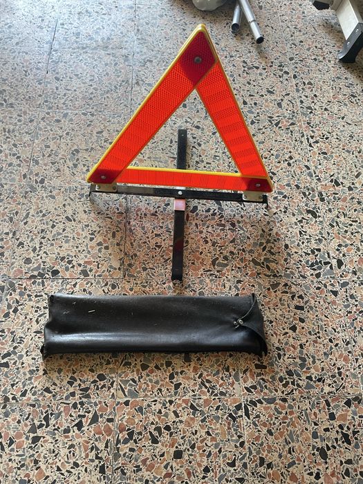 Tringulo renault 5c origem