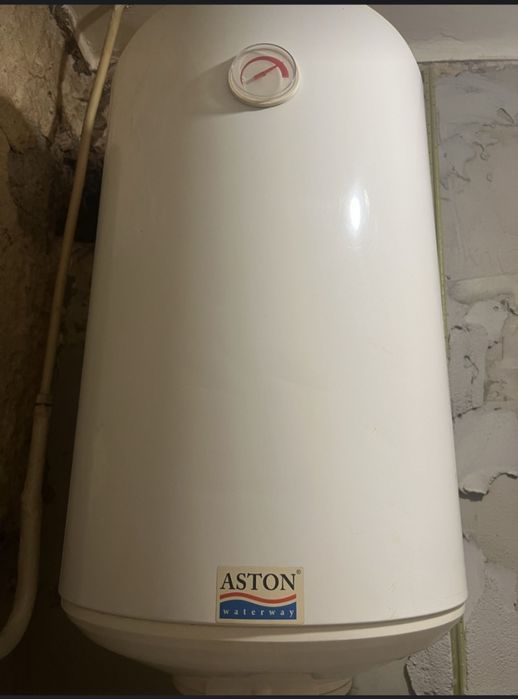 Водонагреватель бойлер на 80 л 1500 W для нагрева горячей воды лектро