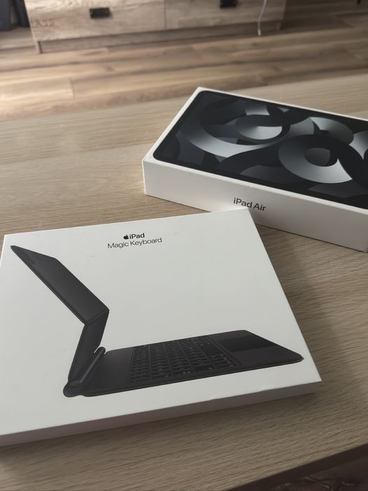 IPad Air 5 generacji 64 GB + Magic Keyboard