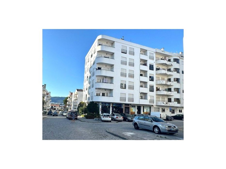 Apartamento T2 para venda em Darque, Viana do Castelo