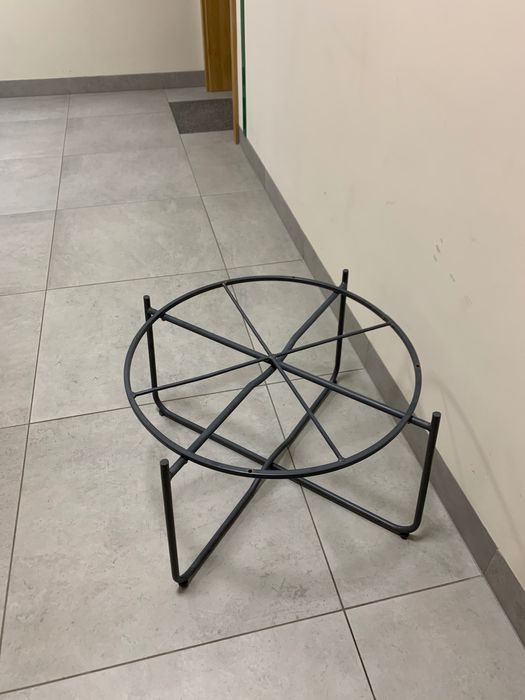 Stoliczek na balkon działkę