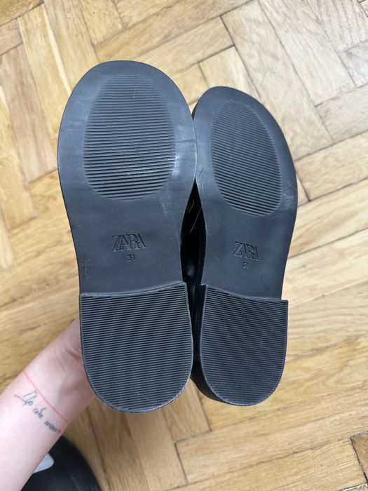 Нові лофери Zara, 31 розмір