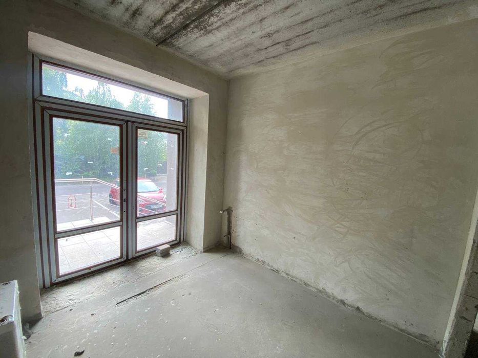 Продам фасадне приміщення Гатне вул Інститутська 47 ЖК Спутнік-Теремки