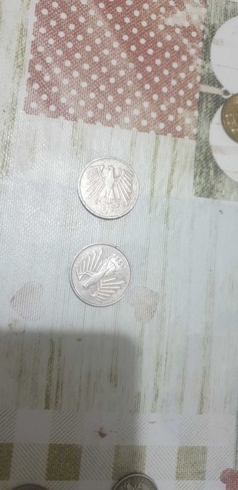 Moedas antigas de vários países !!!