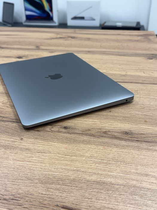 13” MacBook Air 2020 — Space Gray — i3/8GB/128GB — Нова Батарея — 100%