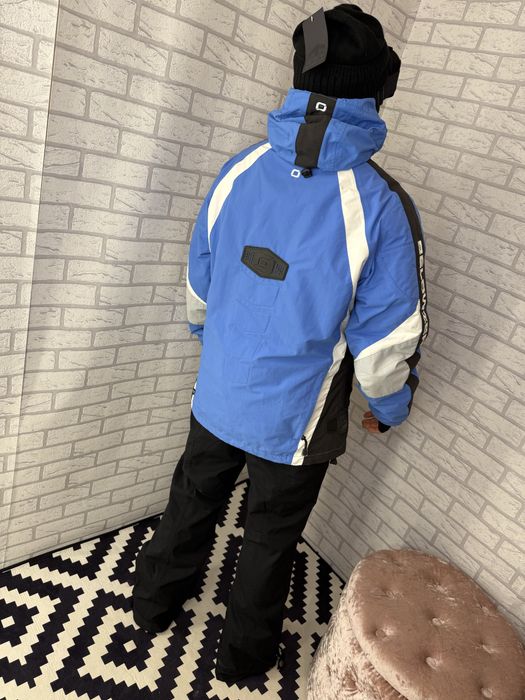 Крутий лижний/сноубордичний костюм Belowzero