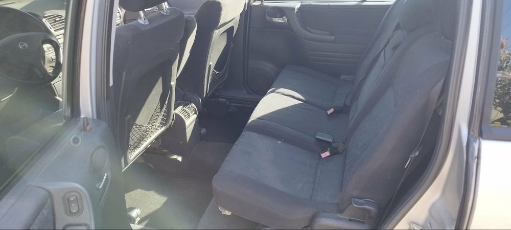 Opel Zafira 2.2 DTI Elegance