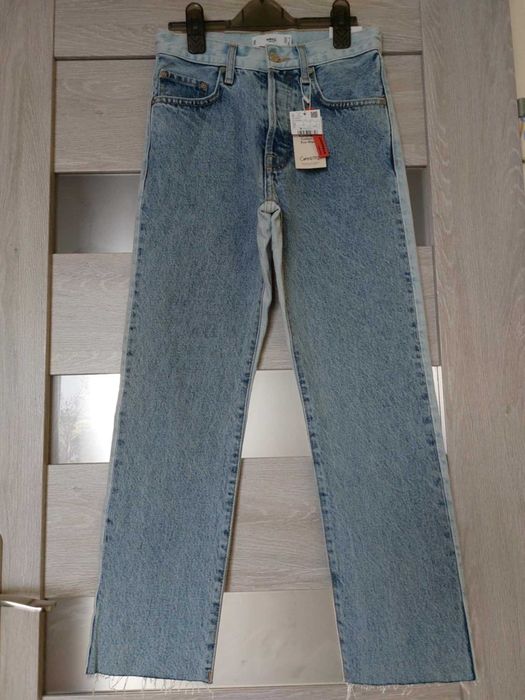 Jeansy straight cropped Mango