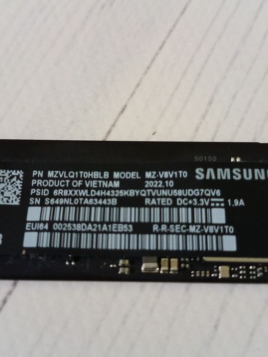SSD Samsung NVME M.2 1Tb mzvlq1t0hblb