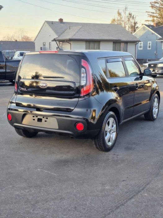 Kia Soul Base      2017