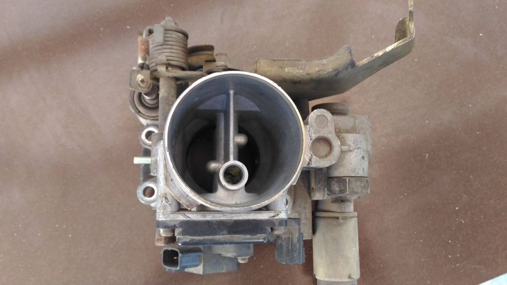 Corpo admissão sensor massa ar Nissan Almera N15 ( Borboleta )