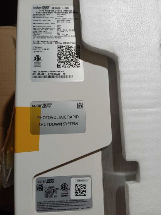 Инвертор SolarEdge SE3800H-US000BNN4