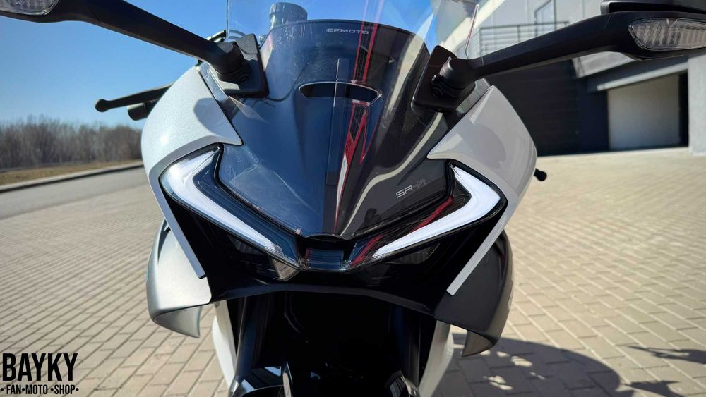 Мотоцикл CFMOTO 675SR-R