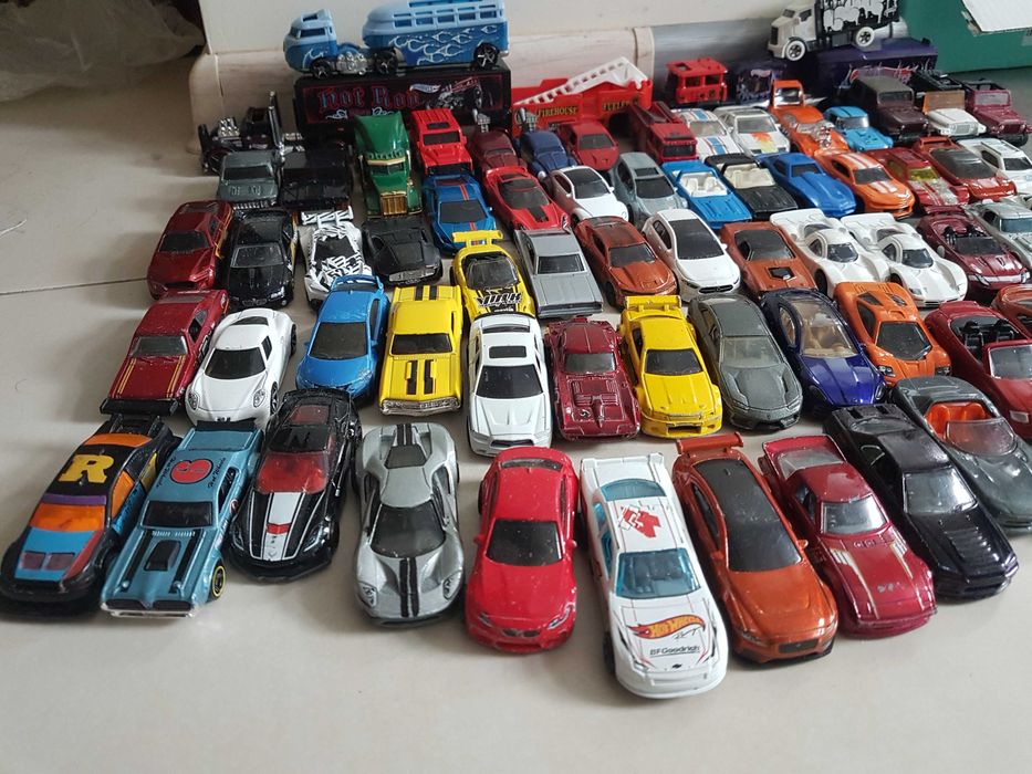 Hot wheels resoraki samochodziki autka