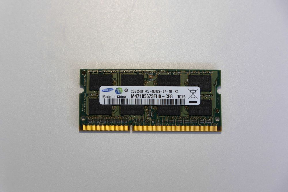 Memória RAM 2GB 2Rx8