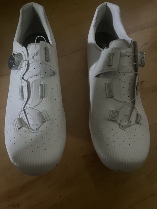 Buty szosowe santic 43 z blokami shimano