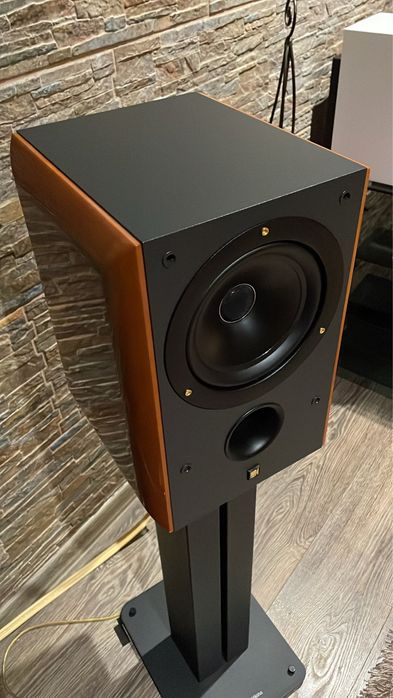 Kolumny KEF RDM Two Reference biały kruk