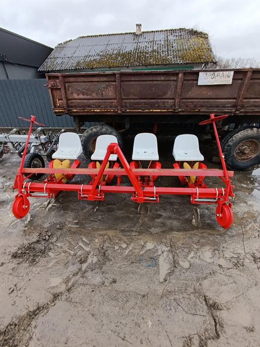 Розсадосаджалку капусти