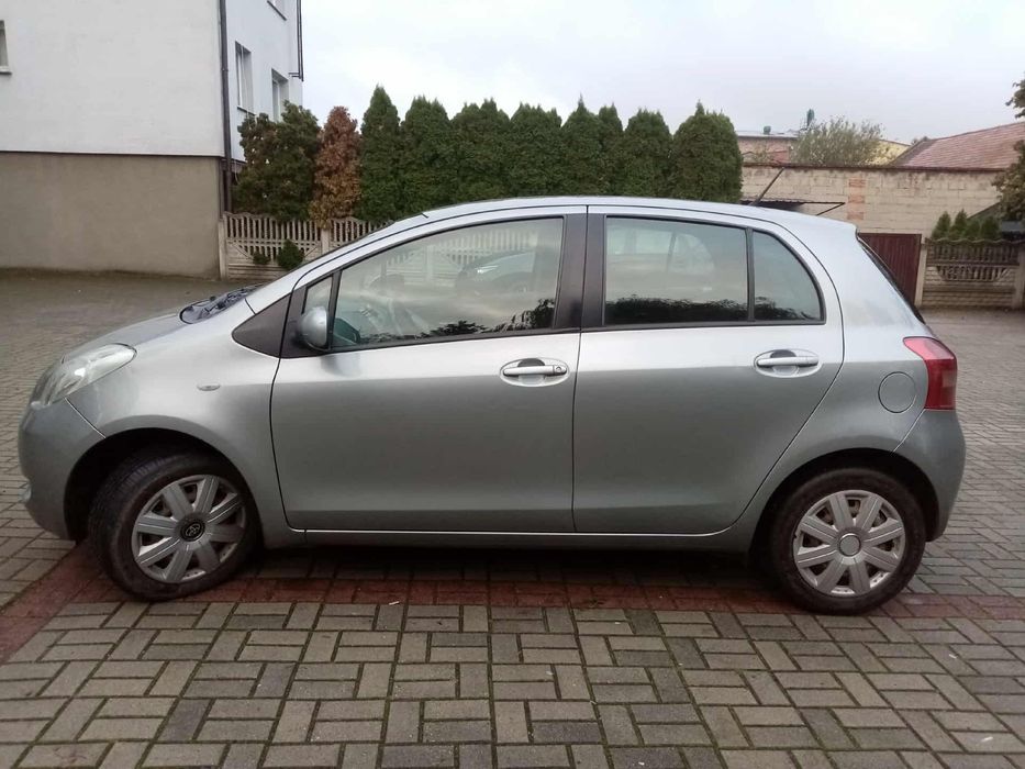 Toyota Yaris 2007 rok