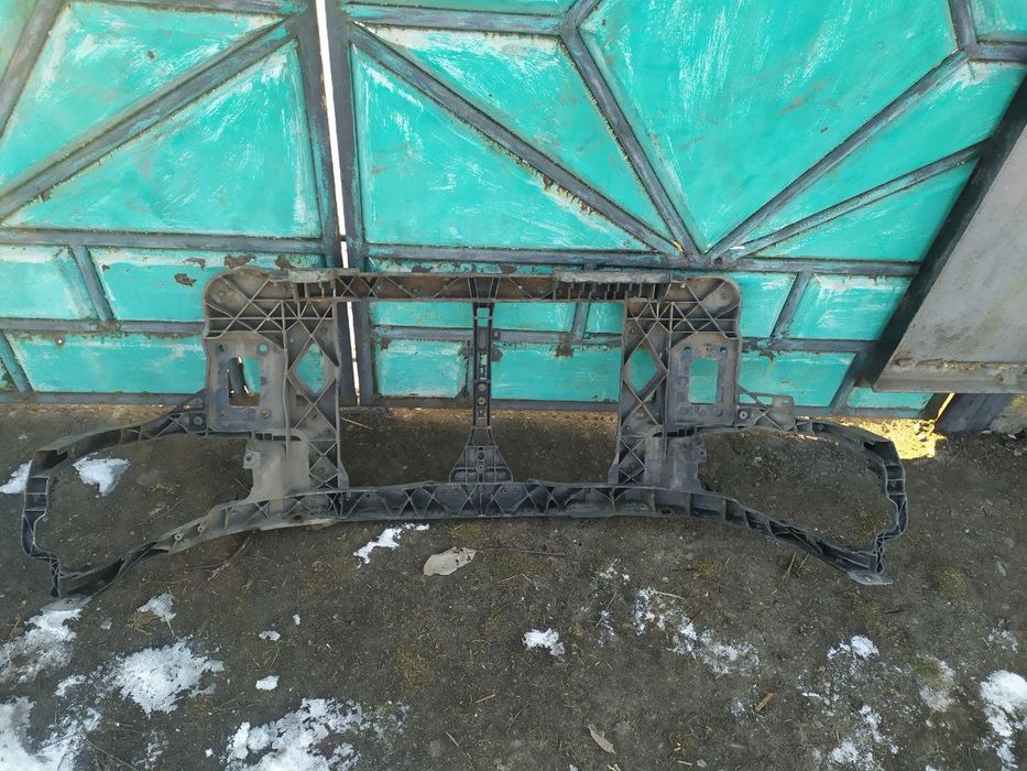 Передняя рамка на Хундай ай 30