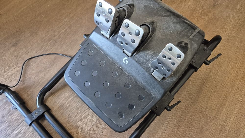 Sprzedam kierownice Logitech G920