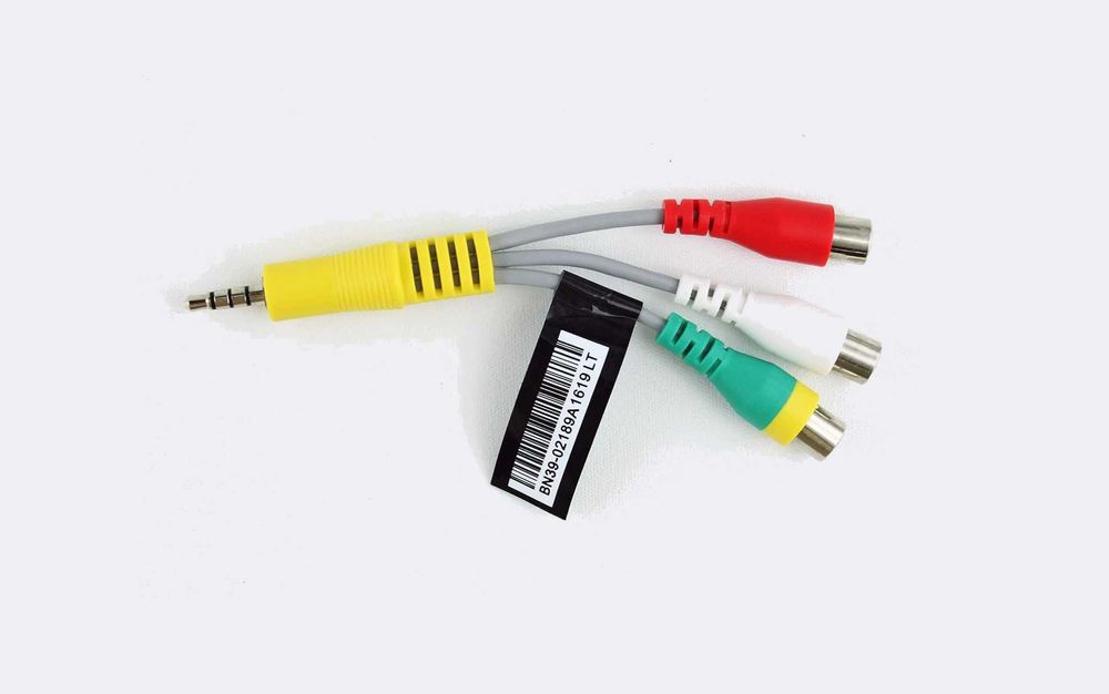 SAMSUNG - Adaptador vídeo/áudio - DC → 3 RCA