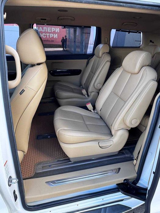 Kia Carnival   2019