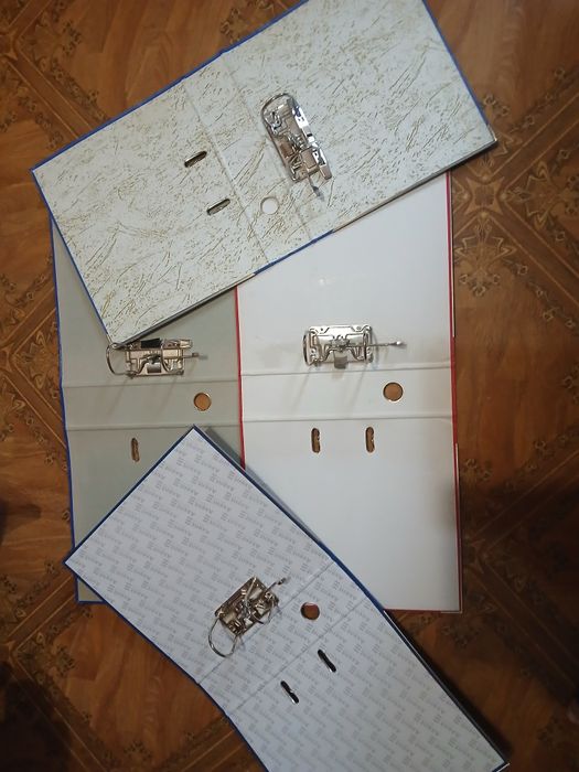 Продам папки на металлической скобе