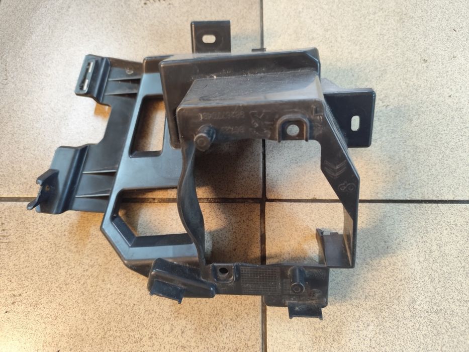 Koszyk halogena Citroen Berlingo IV