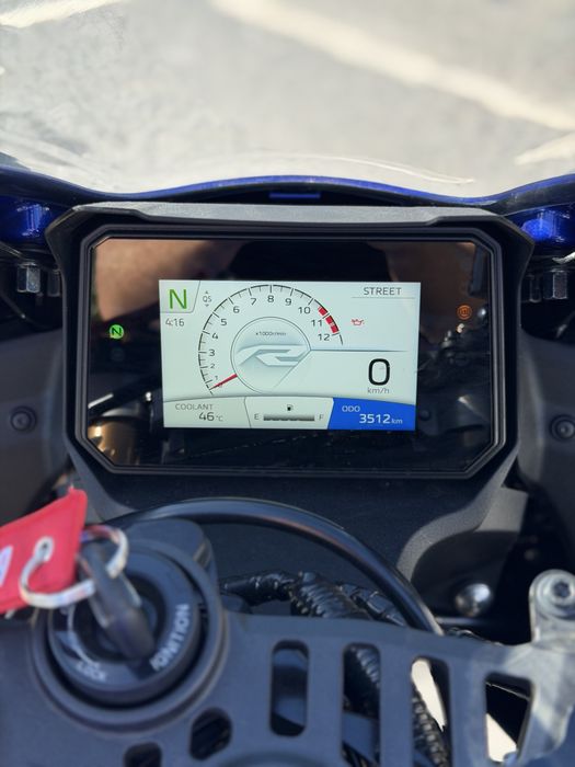 Yamaha R9 - Seminova - Full extras