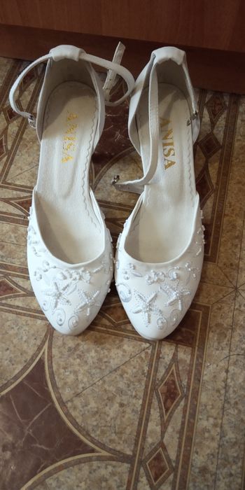 Свадебные туфли.