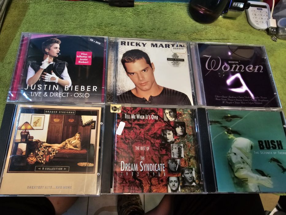 6 płyt CD różni wykonawcy.