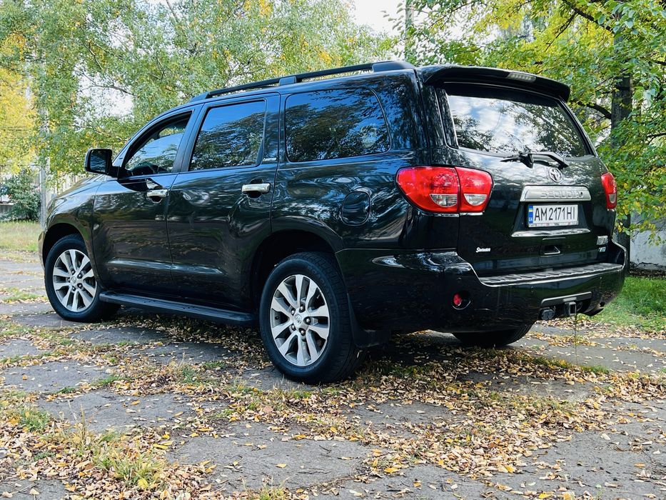 Toyota Sequoia 2014