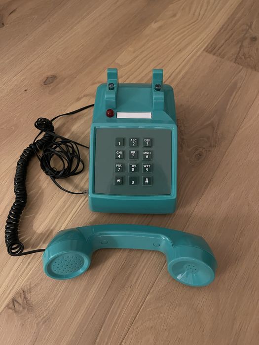 Telefone estilo antigo