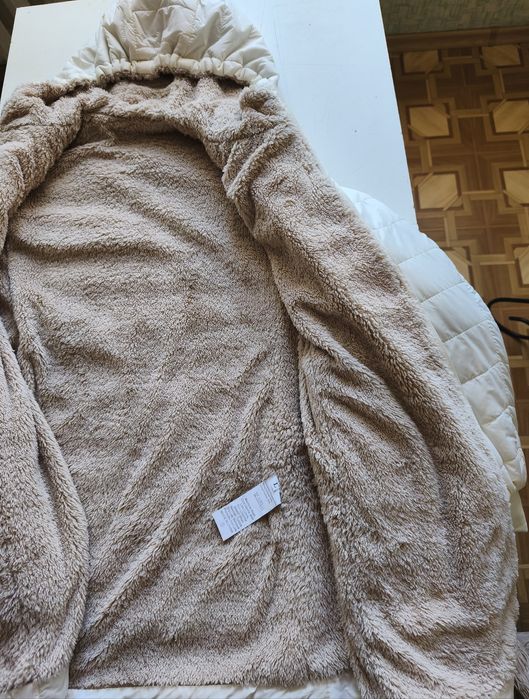 Продам новую утеплённую курточку разм 48-50!