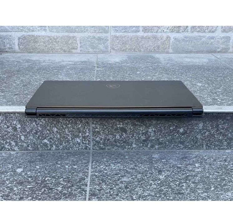 Ігровий ноутбук MSI GS65 8RF Stealth Thin (32GB 1TB).